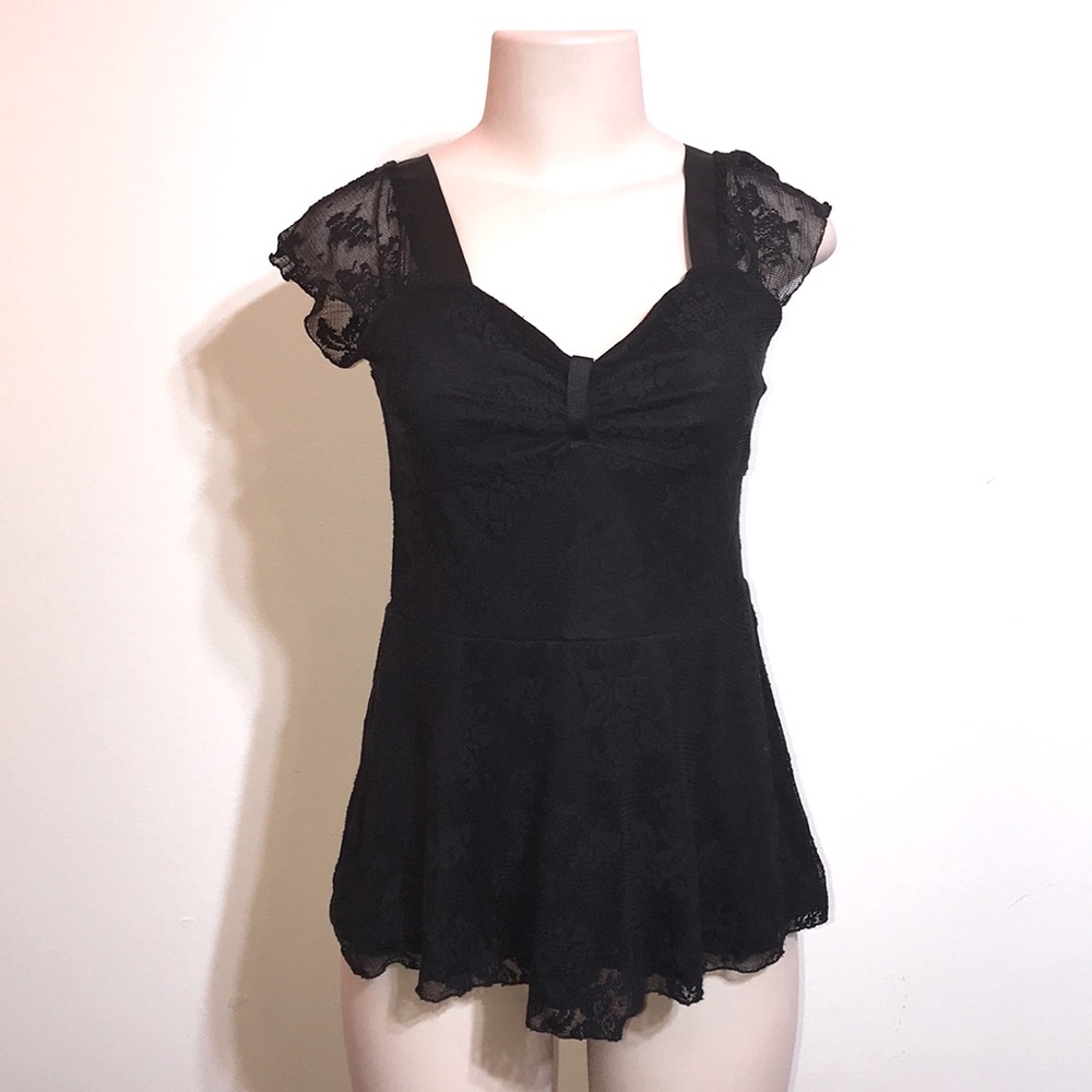 Black Lace Sweetheart Low Cut Cupcake Blouse